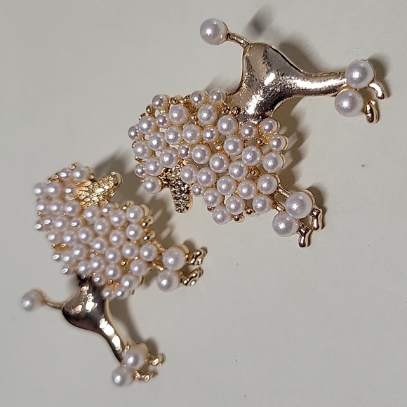 Pearly Poodle Gold S925 Embellished Earrings - Picture 4 of 6